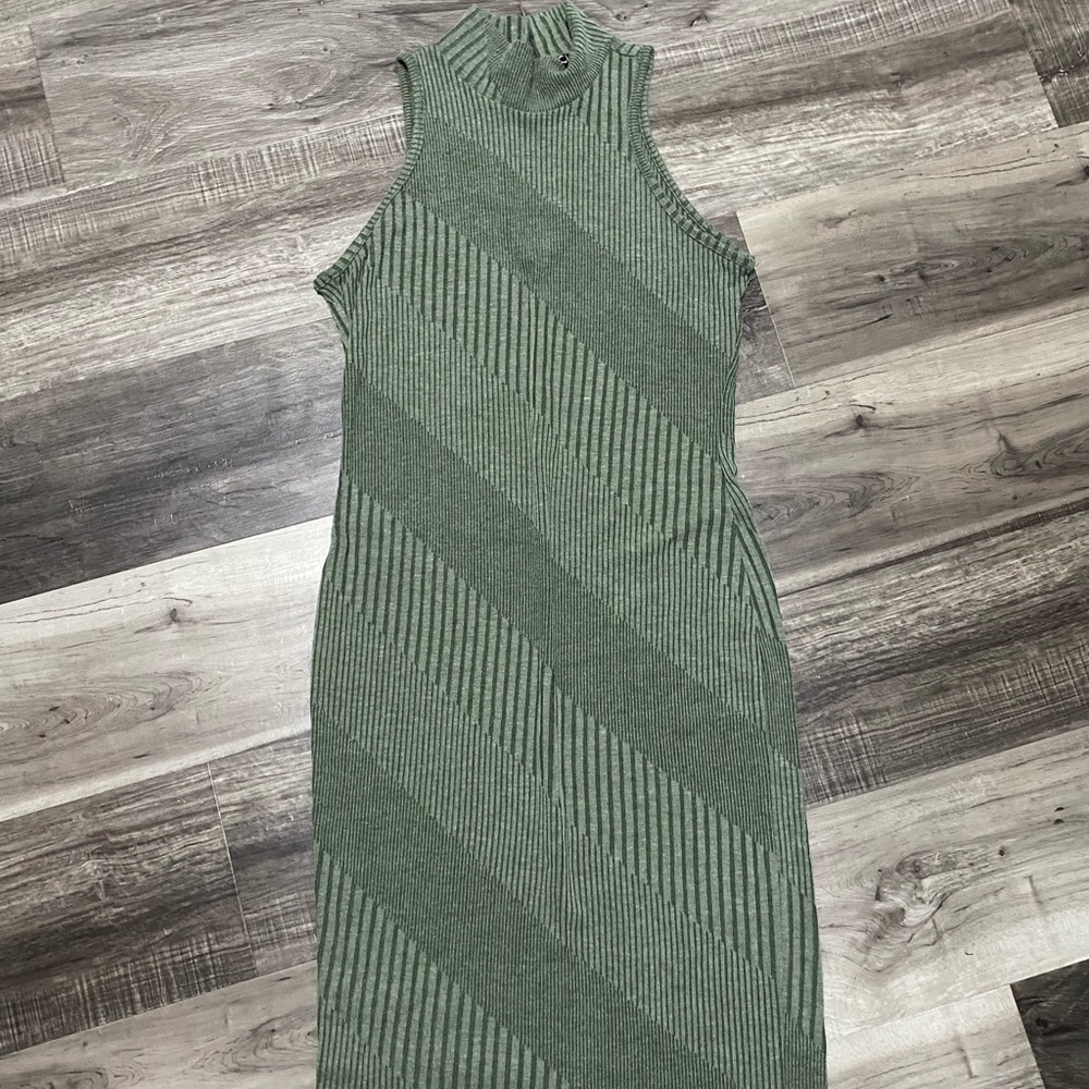 Cleo Green Striped Midi Women Dress size small